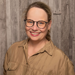Kerstin B. Elwert