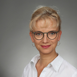 Dr. Janine Freder