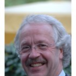 Dr. Norbert König