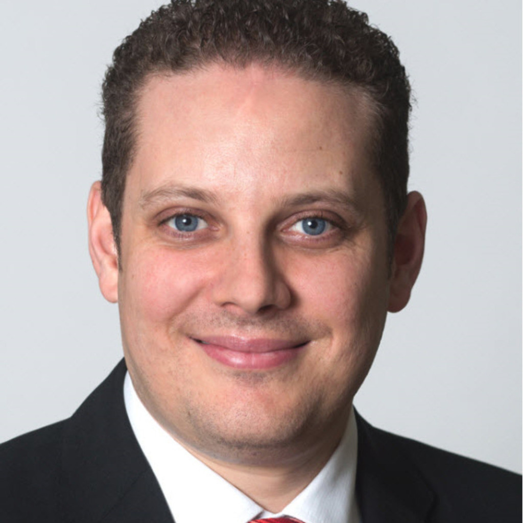 Domenico Fabio Banking & Finance AKAD Höhere Fachschule Banking und