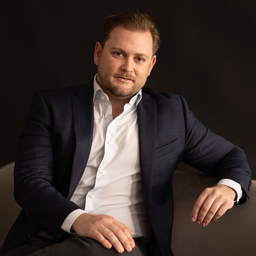 Daniel Nikolov