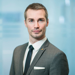 Dr. Lucas Sternbauer