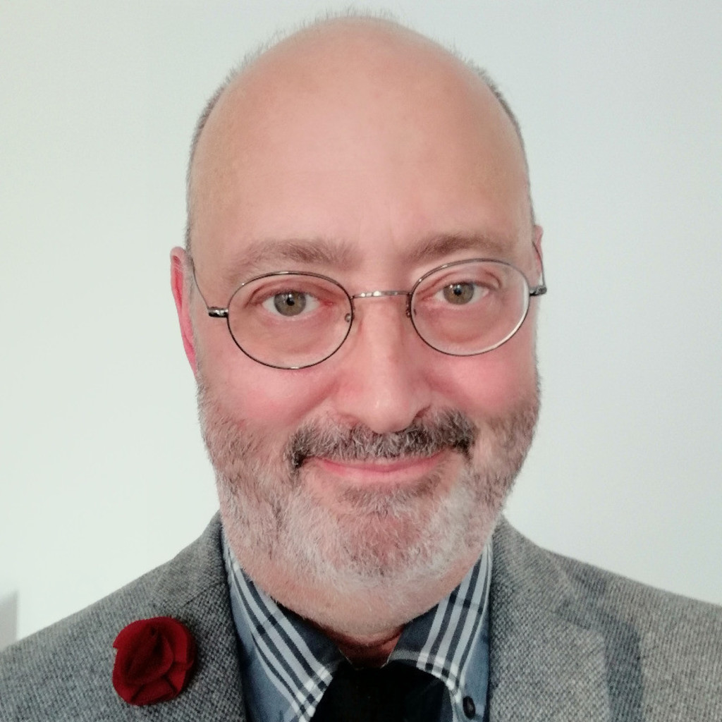 Prof. Dr. Tom Santoro Prof. Dr. a private university XING