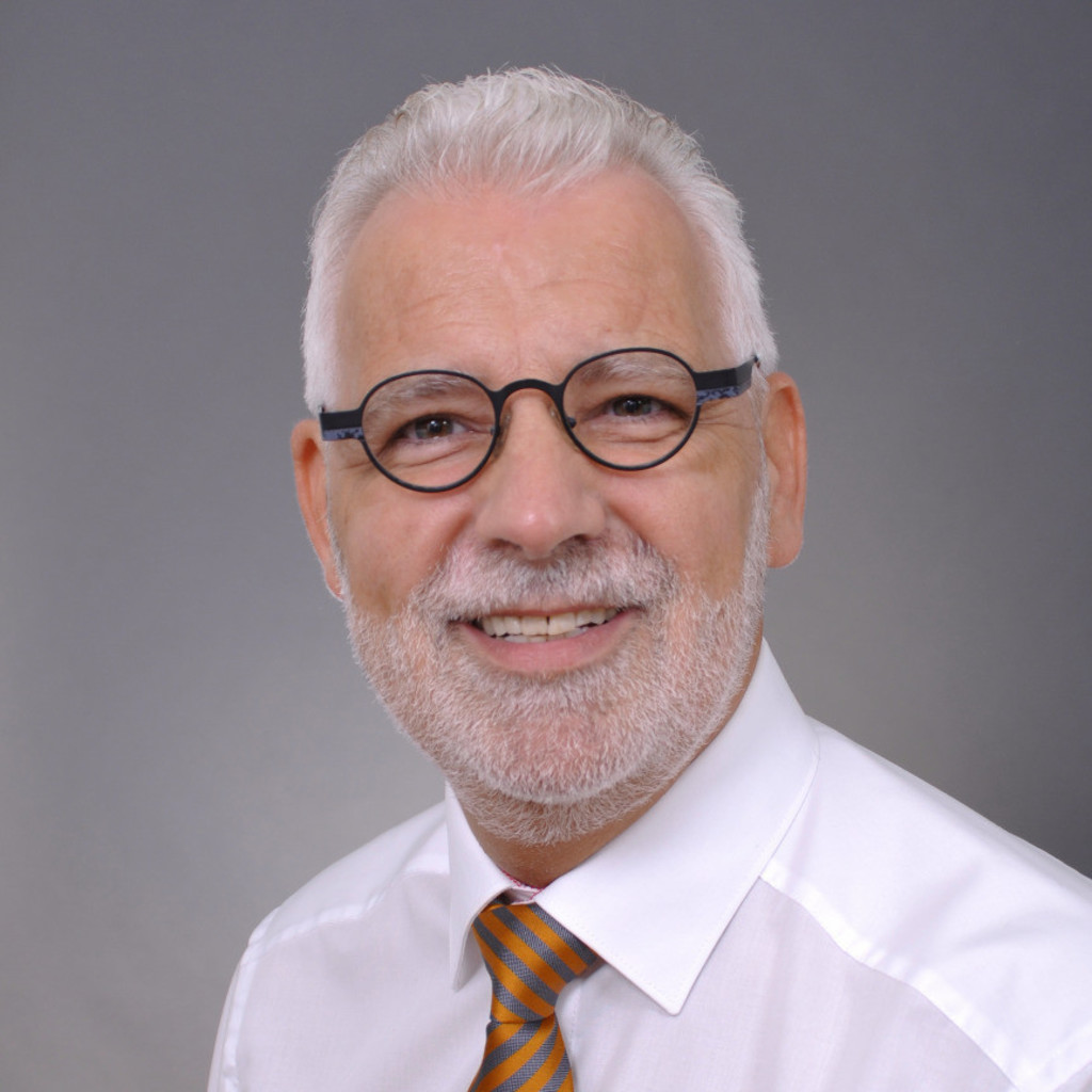 Martin Fritz Gruppenleiter Buchhaltung BELViNi.DE GmbH XING