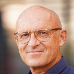 Dr. Marcel Bischoff