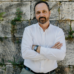 Dr. Amir Mujkanovic
