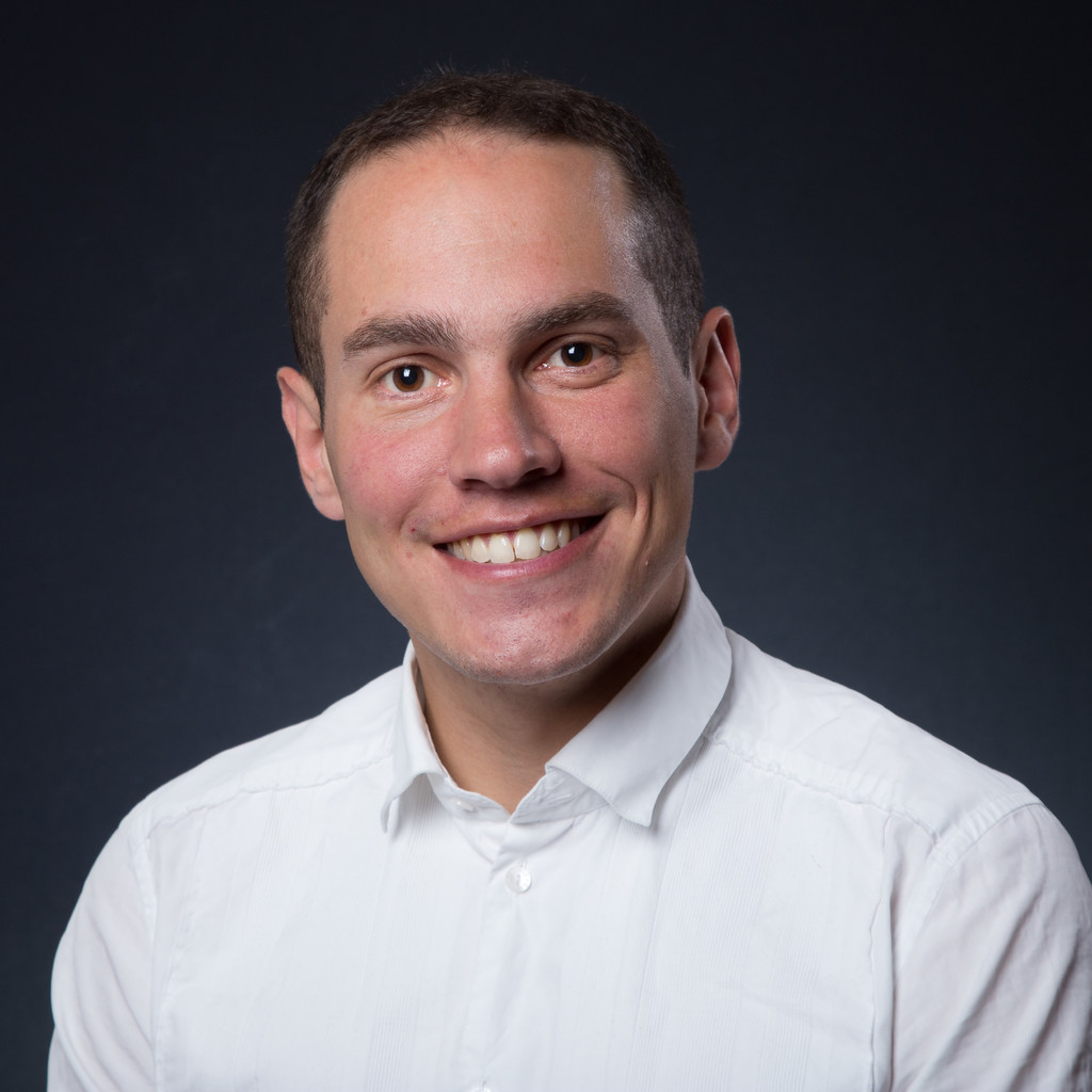 Robert Bunk Senior Consultant ISR Information Products AG XING