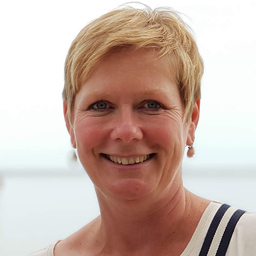 Dr. Annja Huber