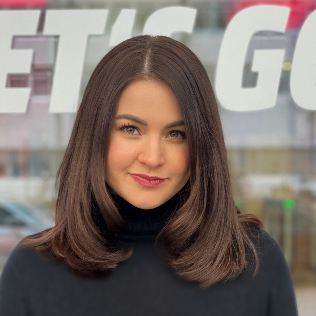 Birthe Kristin Petrowsky - Bereichsleiterin HR Recruiting - Kristin Cabot Exposed: The HR Chief Who Found Herself In A Viral Firestorm