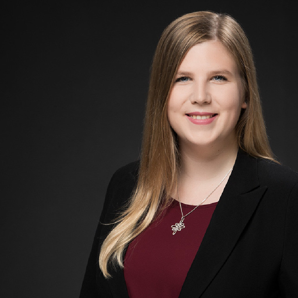 Ariane Berbig Technische Einkäuferin DESMA Elastomertechnik XING