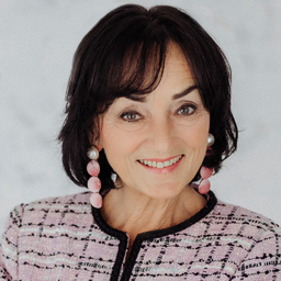 Dr. Claudia Egen