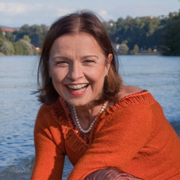 Eveline Staudinger