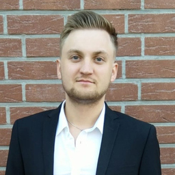Julian Bomm