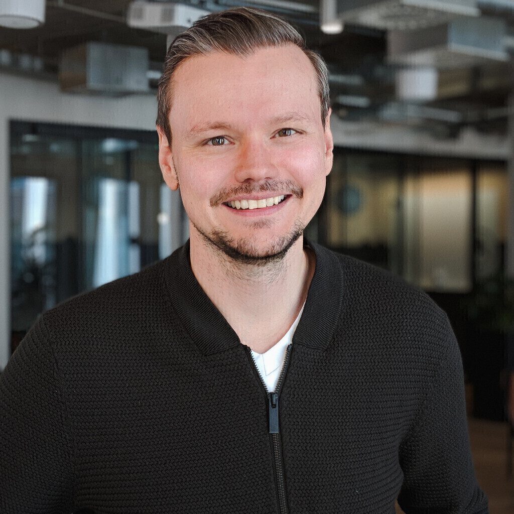 florian-bacinski-senior-performance-marketing-manager-k-rber