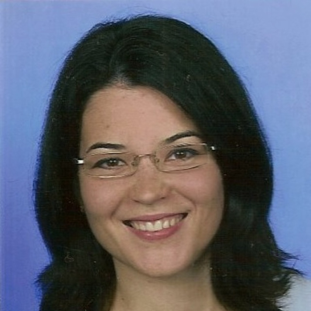 Elena Shushunova Sozialberaterin, Koordinatorin Hilfe von Mensch zu