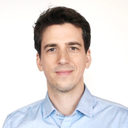 Mag. Daniel Stroux