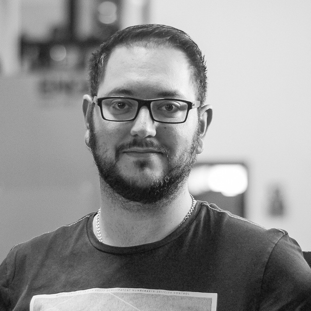 Oliver Leis Technical Manager Injection framas Kunststofftechnik