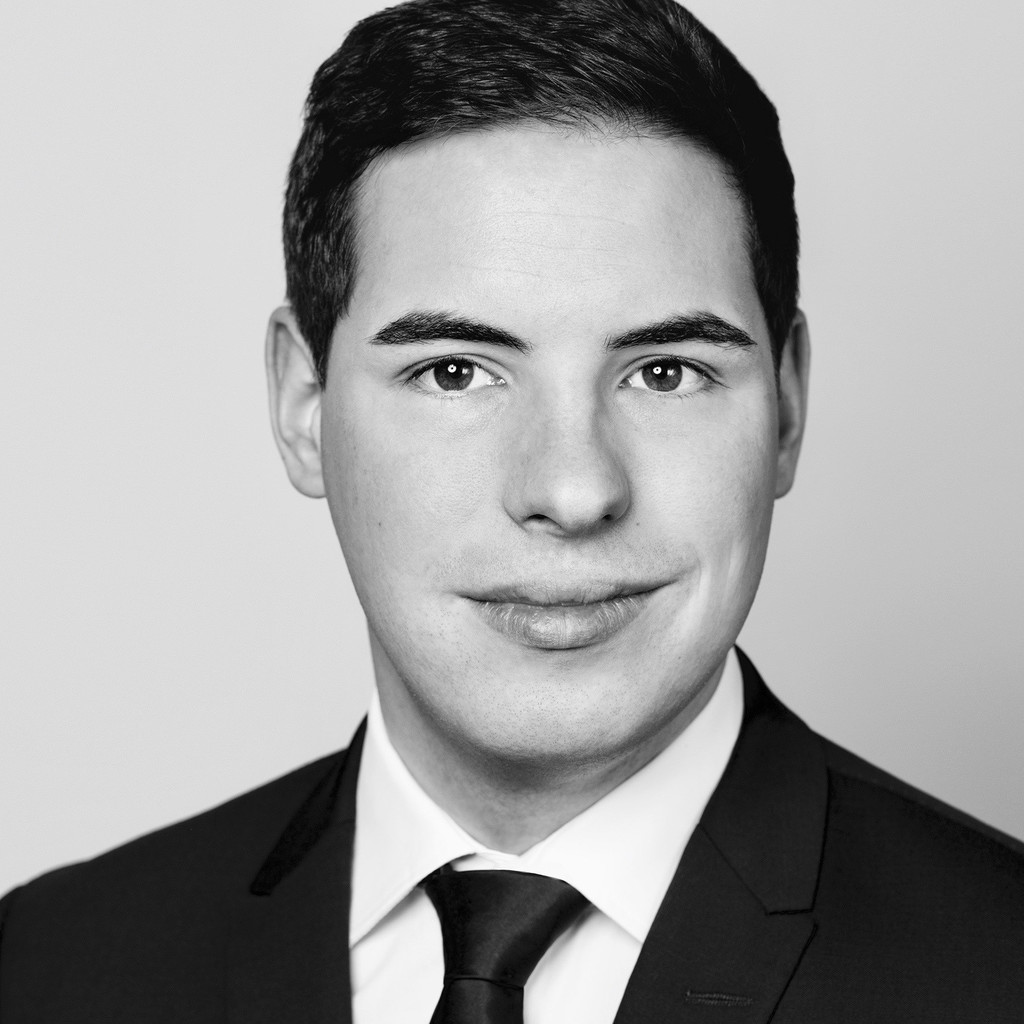 sven-kopera-project-manager-roland-berger-xing