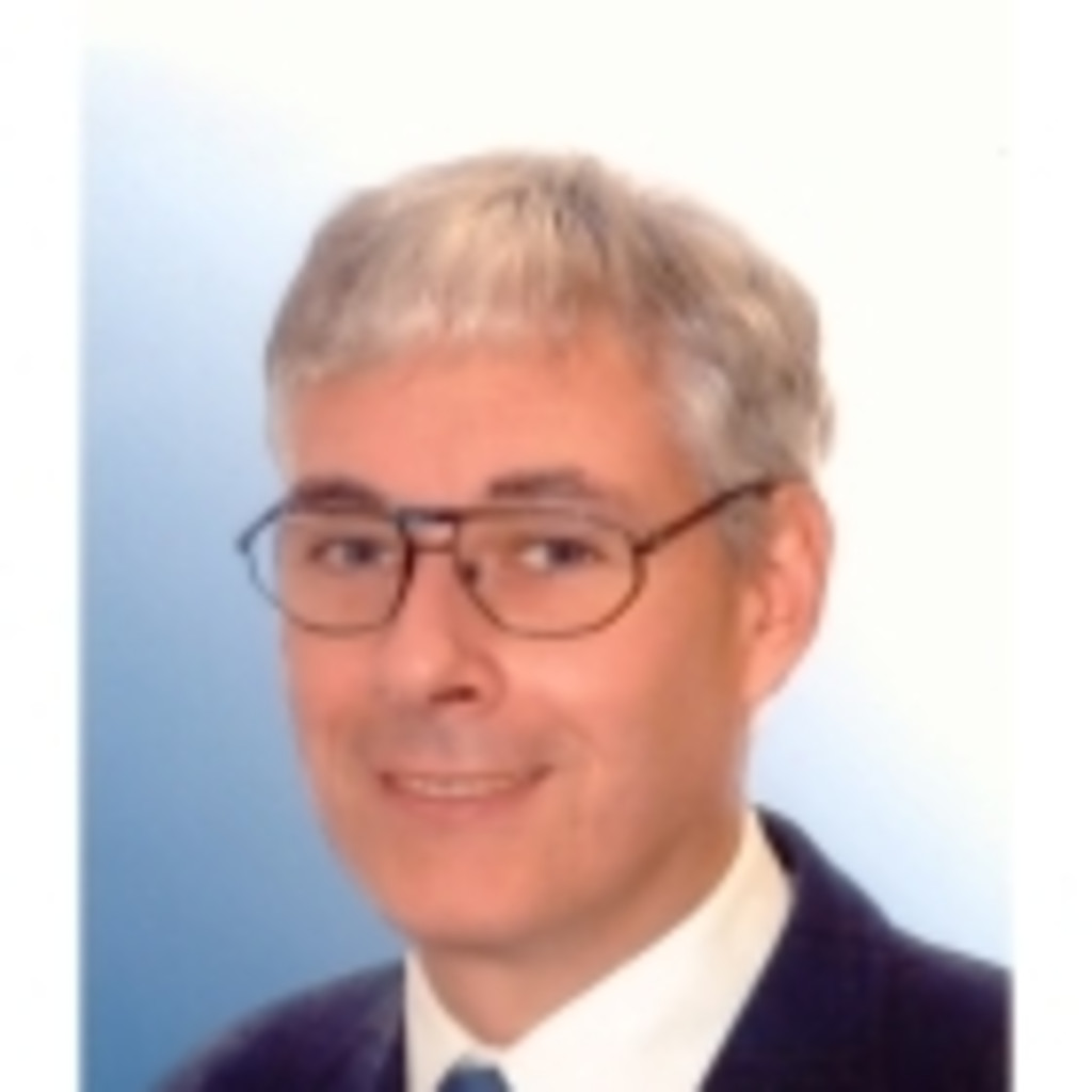 Prof. Dr. Jörn Korthals Professor und Studiengangsleiter Duale