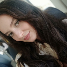 Anastasia Husarova 