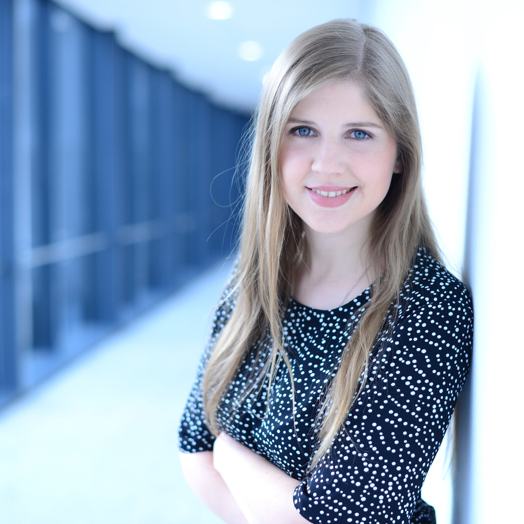 Eugenia Schäffer Investmentcontrollerin Real Estate Deutsche