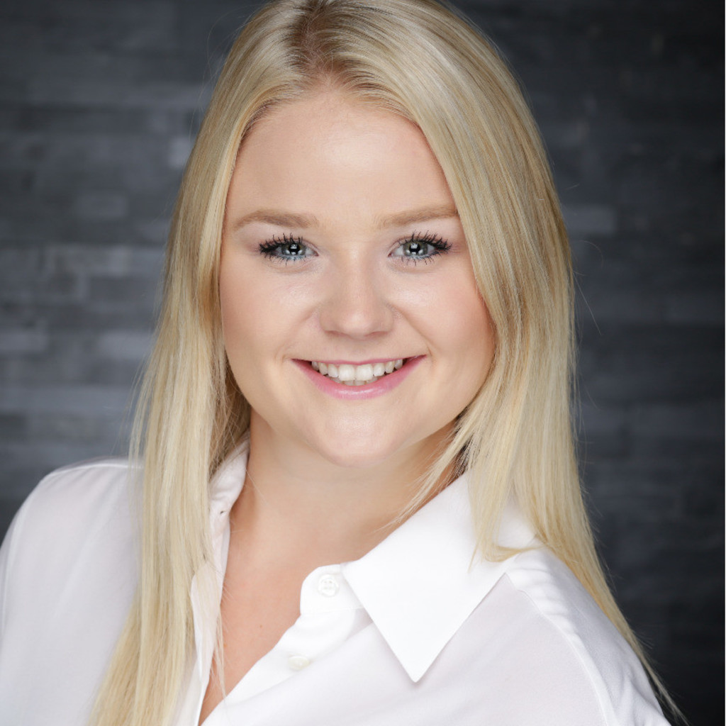Julia Gille - Management - Frankfurt School of Finance & Management | XING
