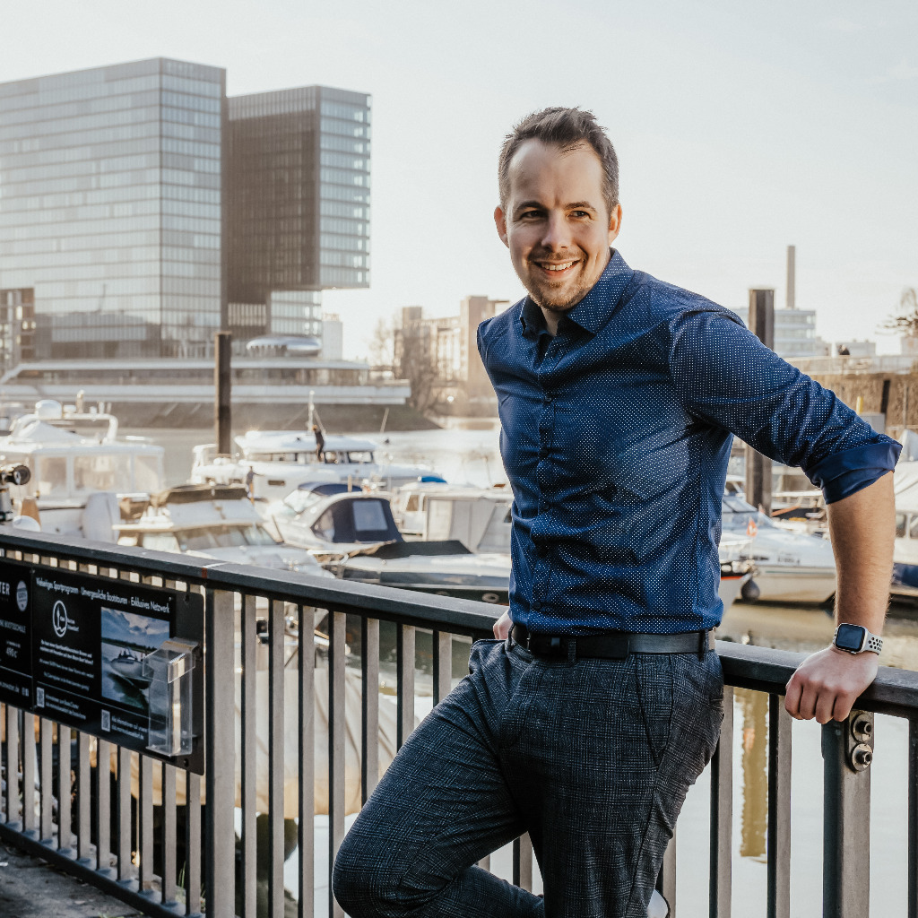 Ricardo Hübel Experte für moderne Zukunftsplanung Finanzagentur