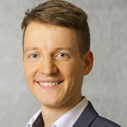 Dr. Lukas Best