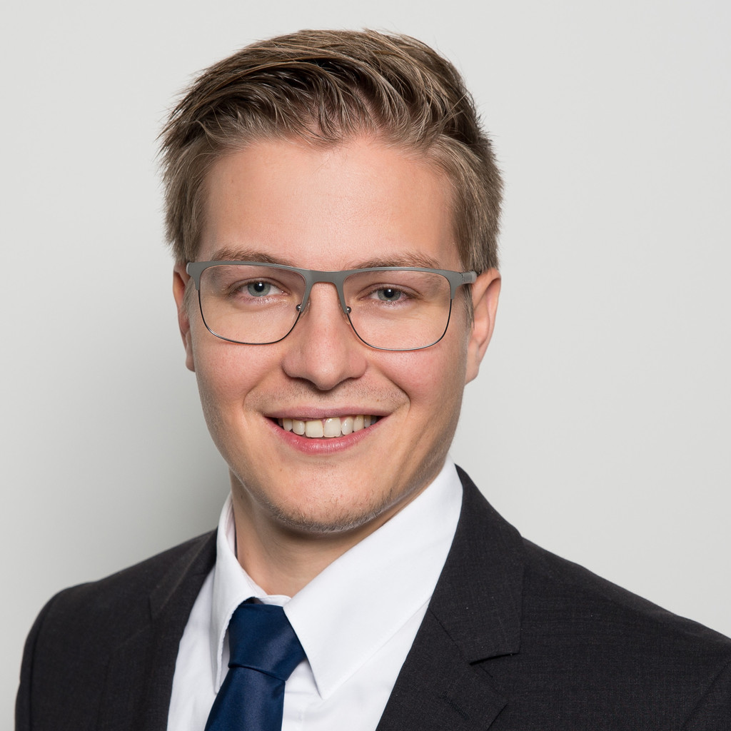 Johannes Heinzelmann Information Systems Universität Liechtenstein