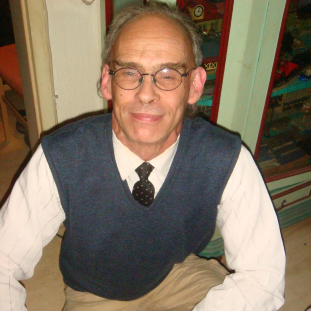 Marc Hanau - Fachverkaüfer - Übersetzer - Dolmetscher - Media - Saturn