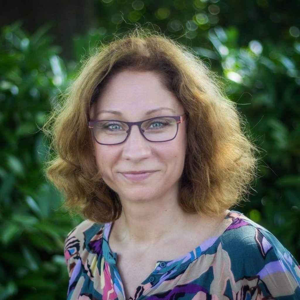 Stefanie Nienhaus Einkäuferin RADEMACHER GeräteElektronik GmbH XING