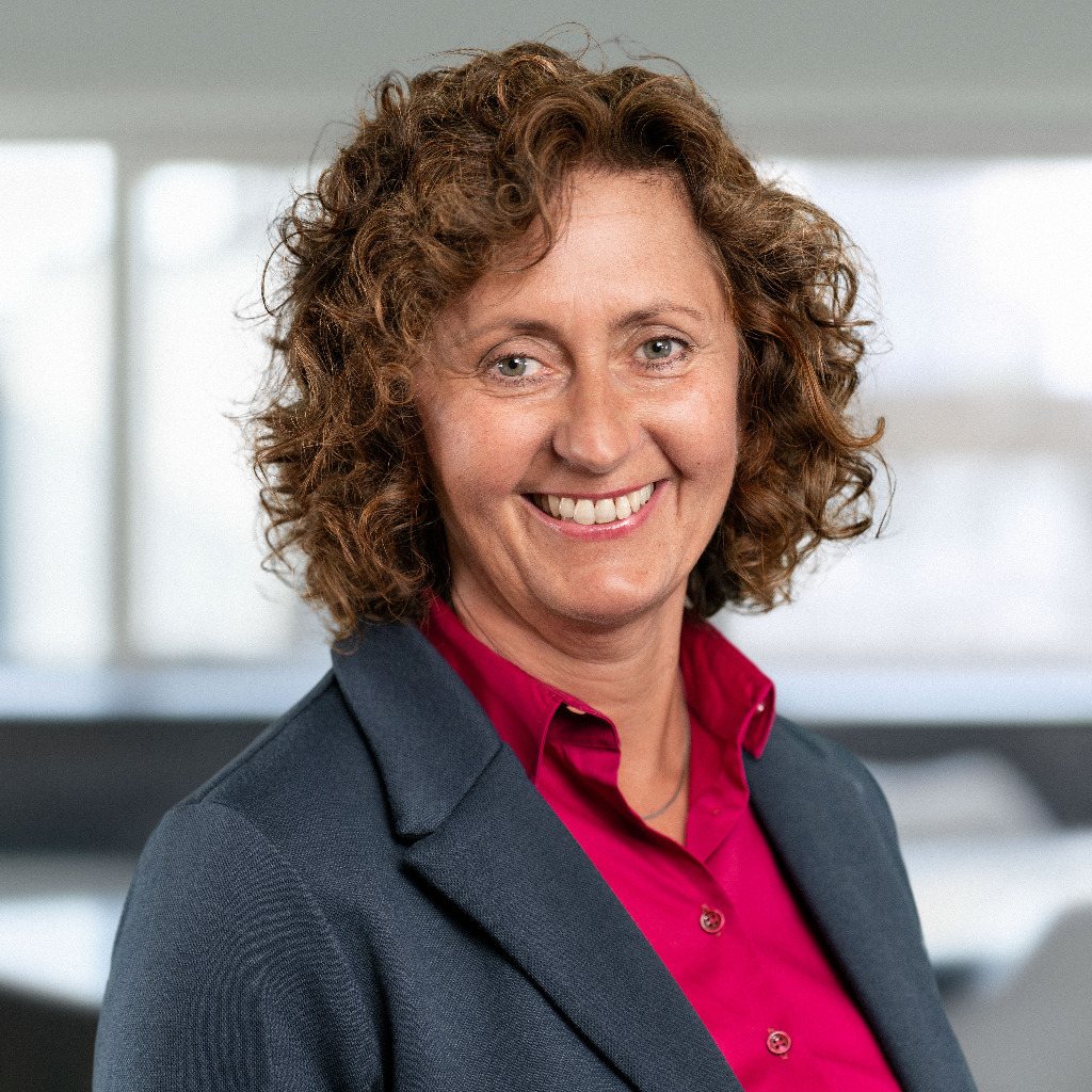 Bettina Höhn Assistentin der Geschäftsbereichsleitung SEG 1