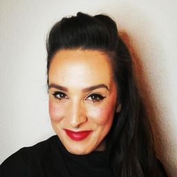 Julie Lind