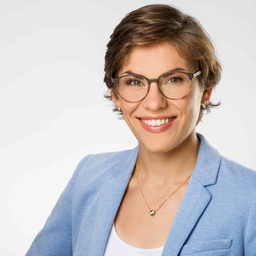 Laura Peters