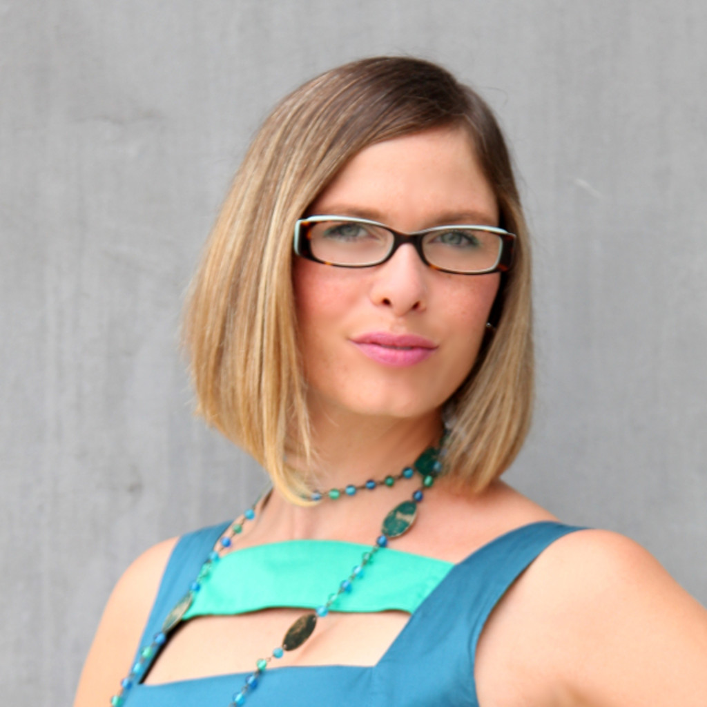 Janine Lucchesi Lucchesi MBA Senior Consultant, Directive Coach