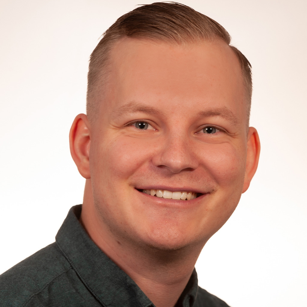 Steffen Hecht Junior Controller CAT Germany GmbH XING