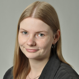 Dr. Evelin Urban