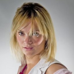 Carine Bauerfeld