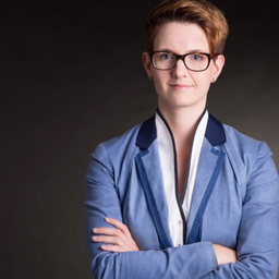Dr. Carola Hilbrand