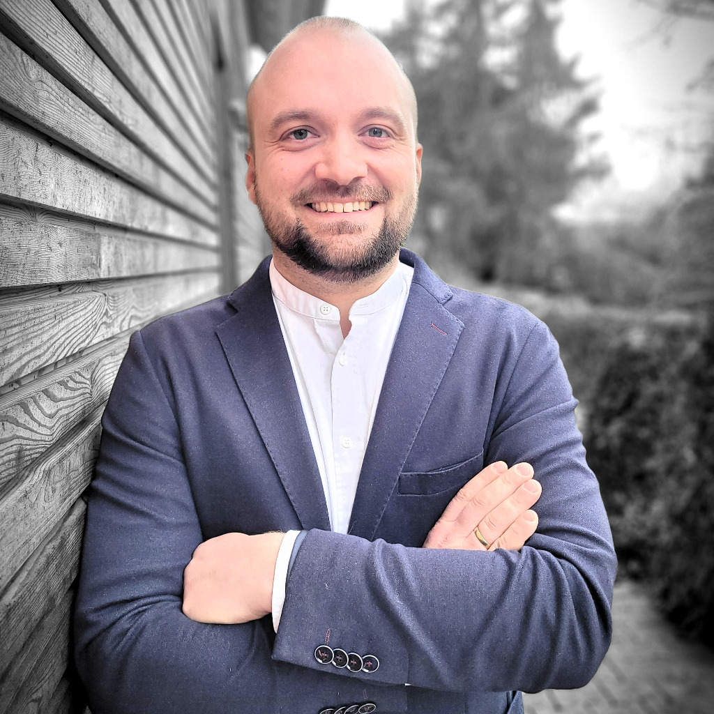 Jan Haas Produktcontrolling SKlasse MercedesBenz Group XING