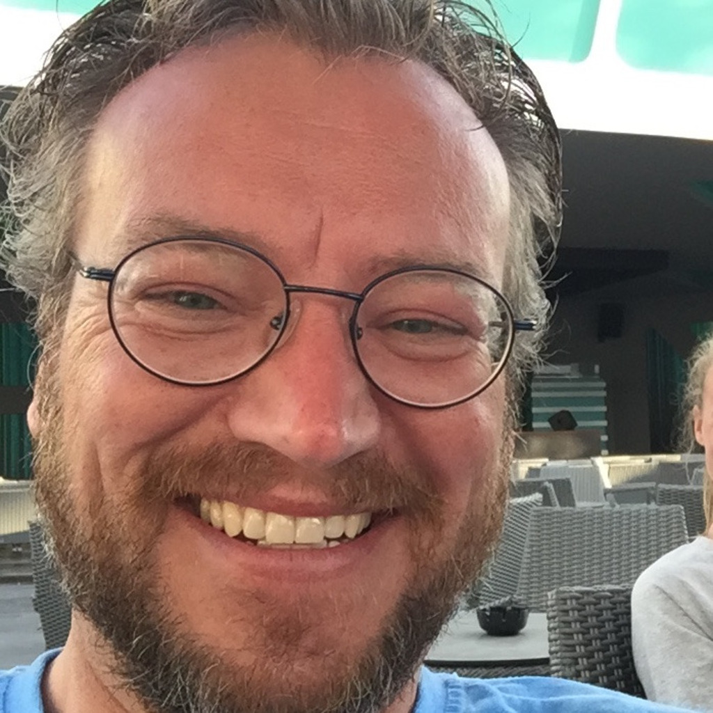 Dipl.Ing. Roger Kossinna Geschäftsführender Gesellschafter Enertec