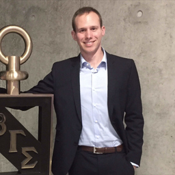 Lukas Alexander Rüegg Betriebsökonomie, General Management ZHAW