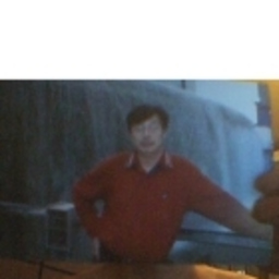 Prof. 兴明 李