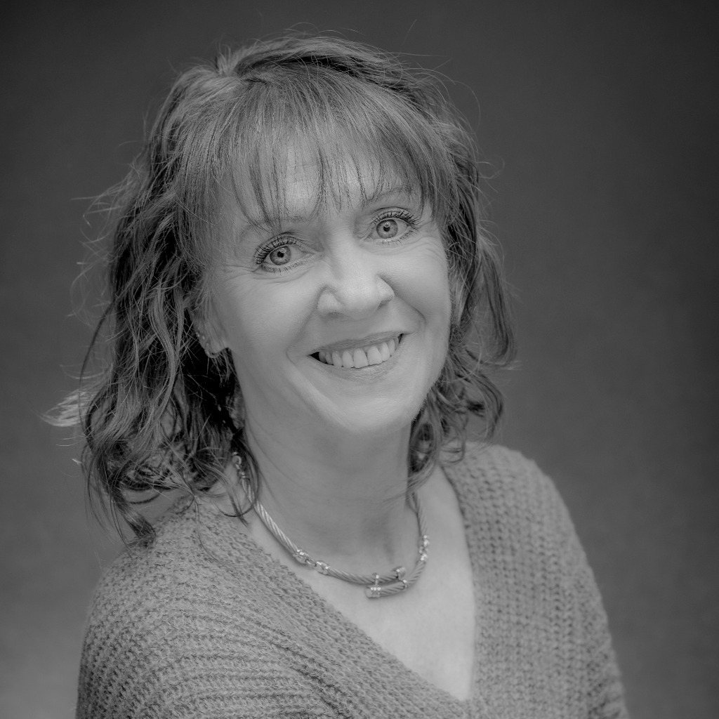 Martina Märtens Assistentin Customer Service Midea Europe GmbH XING