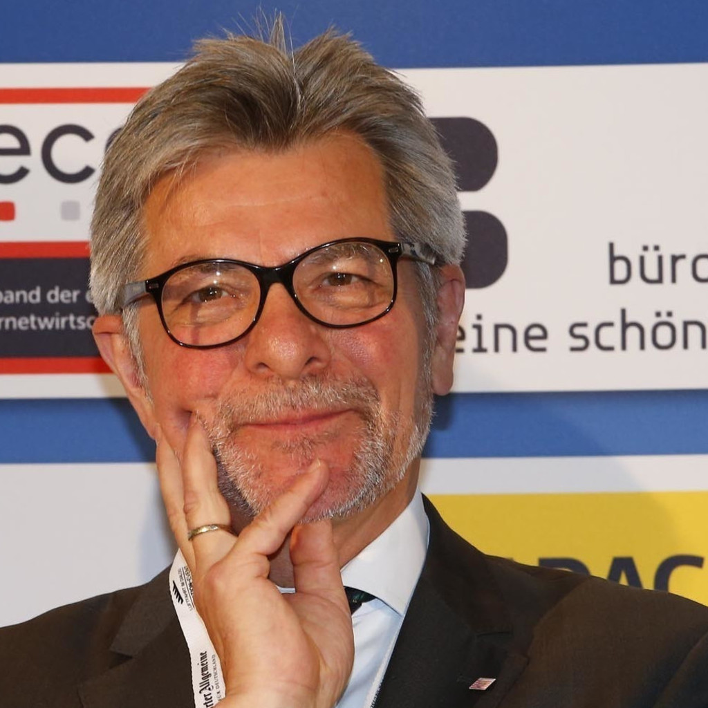 Desch aus Darmstadt in der Personensuche von Das Telefonbuch