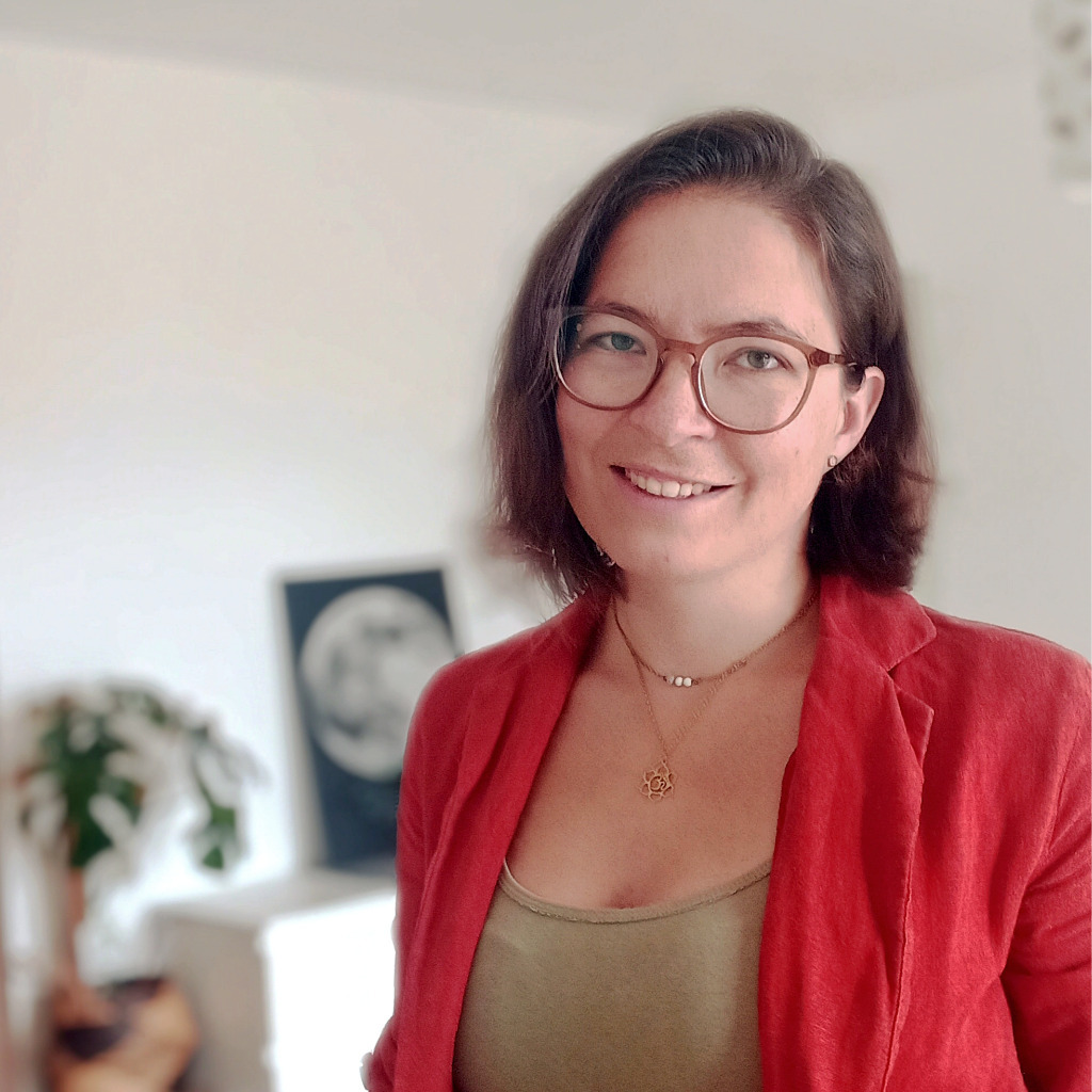 Lucia Titze Marketing Coordinator Hendrickson Commercial Vehicle