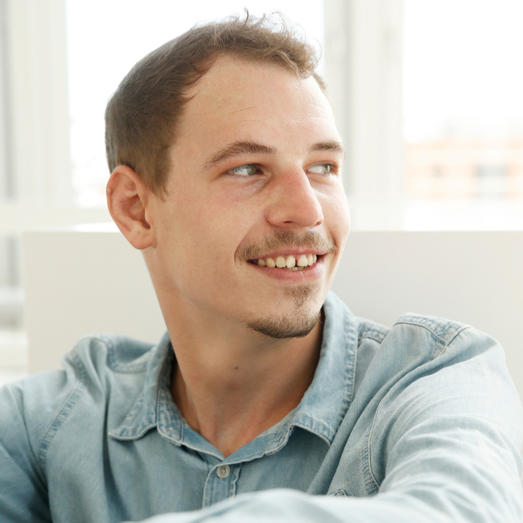 Adrians aus Hamburg in der Personensuche von Das Telefonbuch