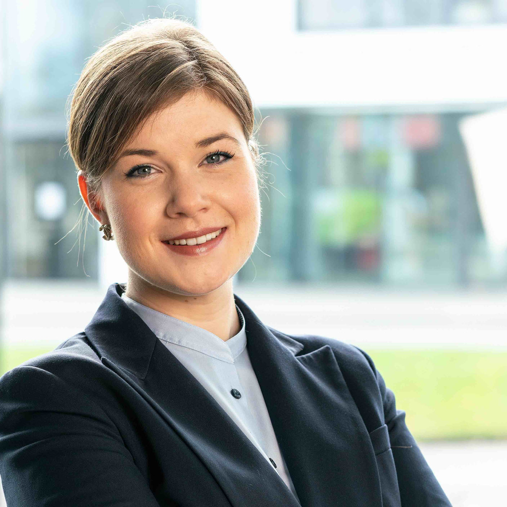 Gesa Palandt Produktmanager Traktor CLAAS XING