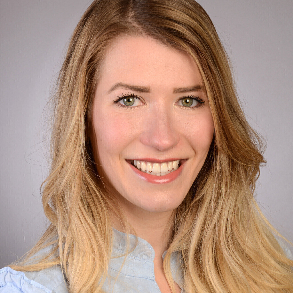 Janine Schmidt's Instagram, Twitter & Facebook on IDCrawl