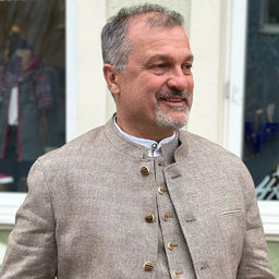 Bernhard Schmid